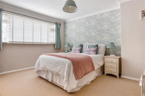 16 Chestnut Grove, Dartford, DA2 7PG