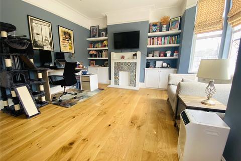 2 bedroom flat for sale, Farley Road, Catford, London, SE6