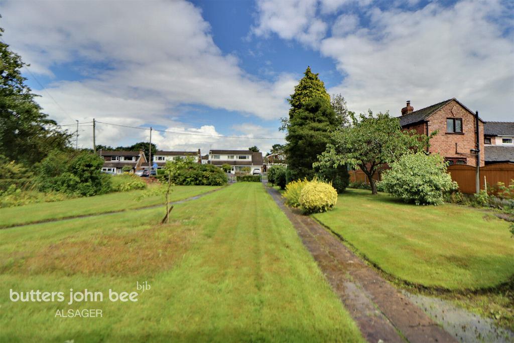 Sandbach Road, Rode Heath 2 bed cottage for sale £200,000