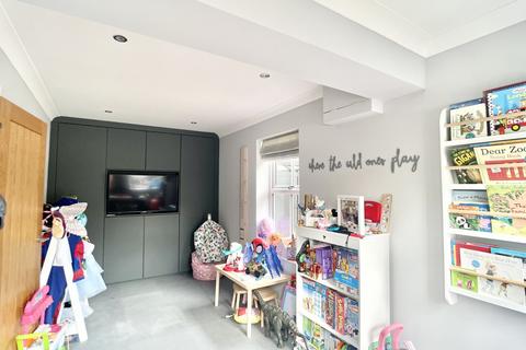 6 The Green, Dartford, DA2 6JR