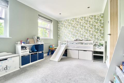 6 The Green, Dartford, DA2 6JR