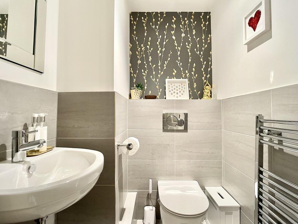 Ground Flr Wc