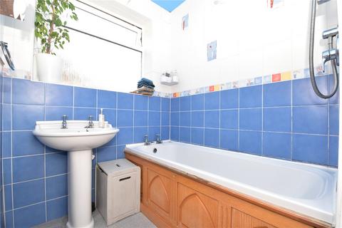 12 Manor Close, Wilmington, Dartford, DA2 7AR