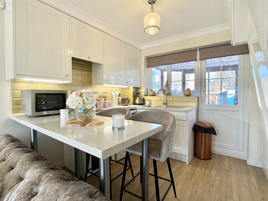 Brewers Field, Wilmington, Dartford, Kent, DA2 1 bed terraced house £