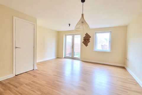 5 bedroom end of terrace house for sale, Ruby Tuesday Drive, Dartford, Kent, DA1