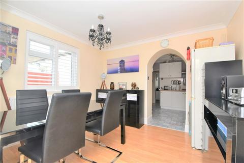 29 Bayly Road, Dartford, DA1 1UY