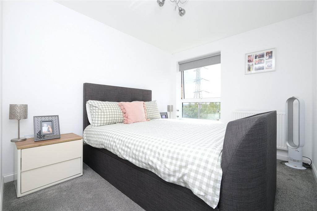 Lett Lane, Castle Hill, Ebbsfleet Valley, DA10 2 bed flat