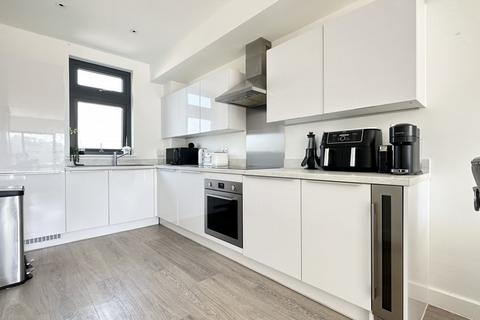 88 Norman Lane, Castle Hill, Swanscombe, DA10 1EL