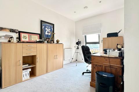 88 Norman Lane, Castle Hill, Swanscombe, DA10 1EL