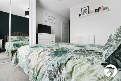 398 Ackers Drive, Weldon, Swanscombe, DA10 1DX