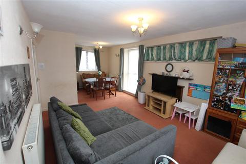 2 bedroom flat for sale, Fairlands Court, North Park, Eltham, SE9