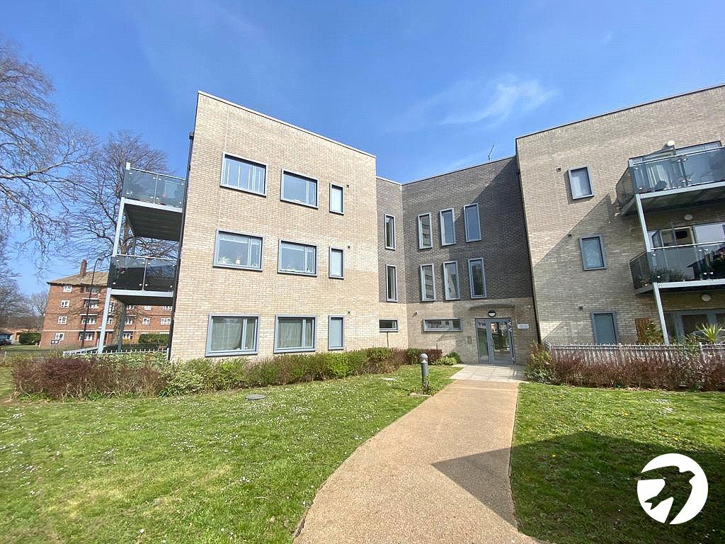 Cambridge Drive, Lee Green, London, SE12 2 bed flat for sale £425,000