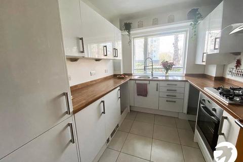 2 bedroom flat for sale, Cambridge Drive, Lee Green, London, SE12