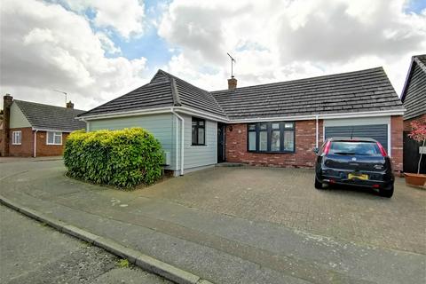 3 bedroom bungalow for sale, Spruce Close, West Mersea