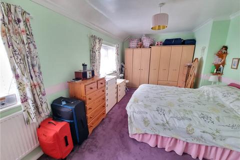 2 bedroom end of terrace house for sale, Longbury Drive, St Pauls Cray, Kent, BR5