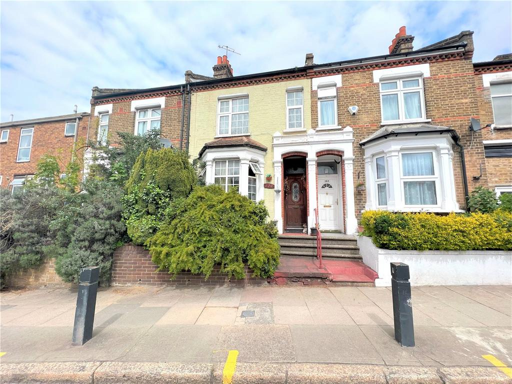 Plumstead Common Road, Plumstead Common, London, SE18 3 bed terraced