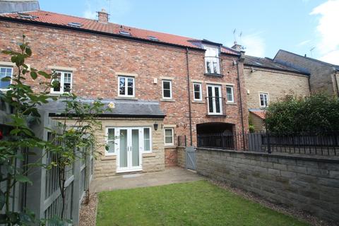 4 bedroom house to rent, Micklethwaite Grove, Wetherby, West Yorkshire, UK, LS22