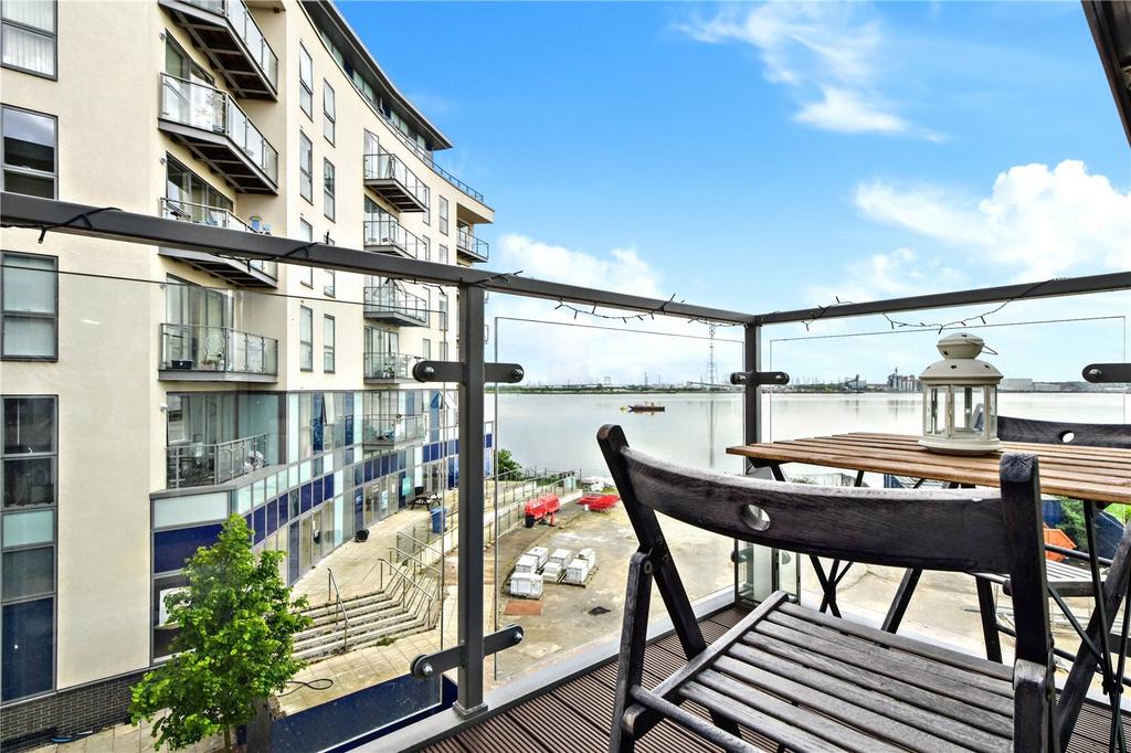 Wainwright Avenue, Greenhithe, Kent, DA9 1 bed flat £210,000