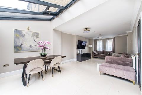 4 bedroom end of terrace house for sale, Waterstone Way, Greenhithe, Kent, DA9