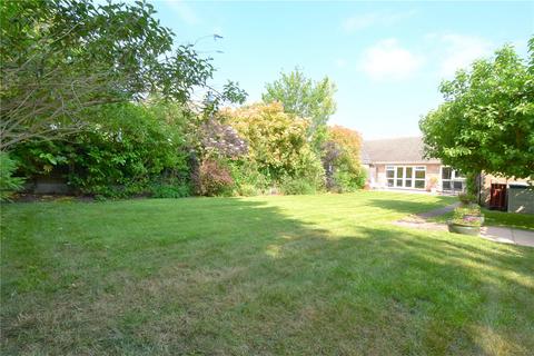 2 bedroom bungalow for sale, Casstine Close, Hextable, Kent, BR8