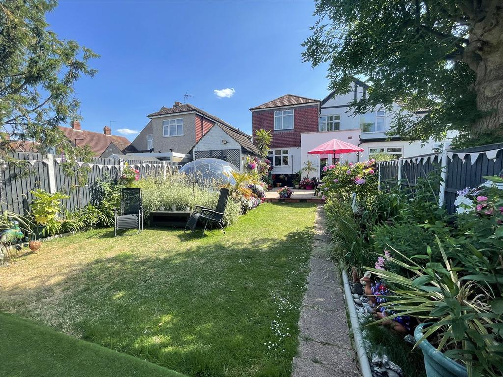 Falconwood Avenue, Welling, Kent, DA16 4 bed semidetached house for