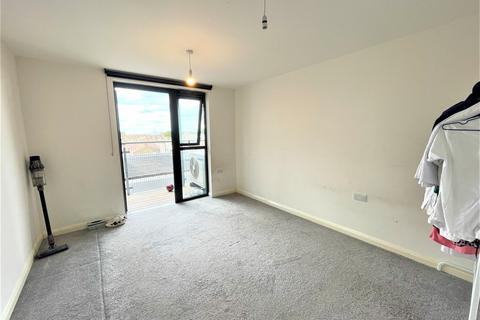 1 bedroom apartment to rent, Carlton House, Ilford IG1