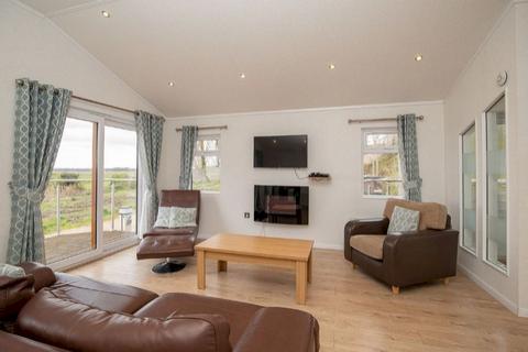 2 bedroom lodge for sale - Waveney River Centre, Burgh St. Peter NR34