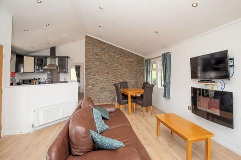 2 bedroom lodge for sale - Waveney River Centre, Burgh St. Peter NR34