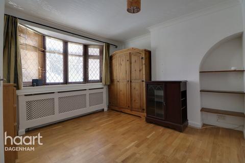 26 Oglethorpe Road, Dagenham, RM10 7RX