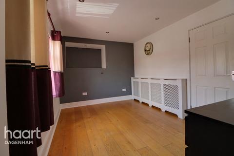 26 Oglethorpe Road, Dagenham, RM10 7RX
