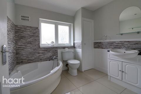 26 Oglethorpe Road, Dagenham, RM10 7RX