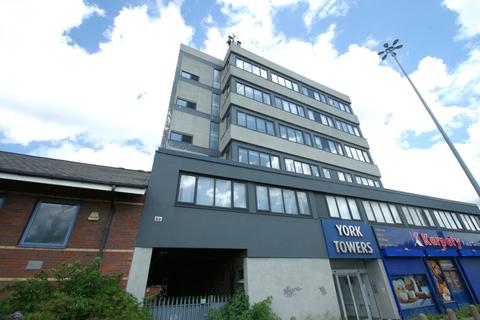 3 bedroom flat to rent, York Tower, York Road, Leeds, West Yorkshire, LS9