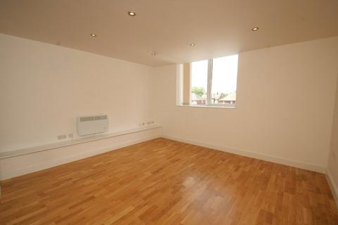 3 bedroom flat to rent, York Tower, York Road, Leeds, West Yorkshire, LS9