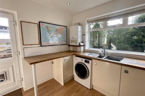 11 Chiltern Close, Shaw, Oldham, OL2 7RL