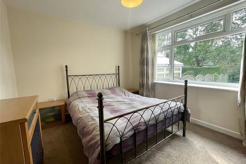 11 Chiltern Close, Shaw, Oldham, OL2 7RL
