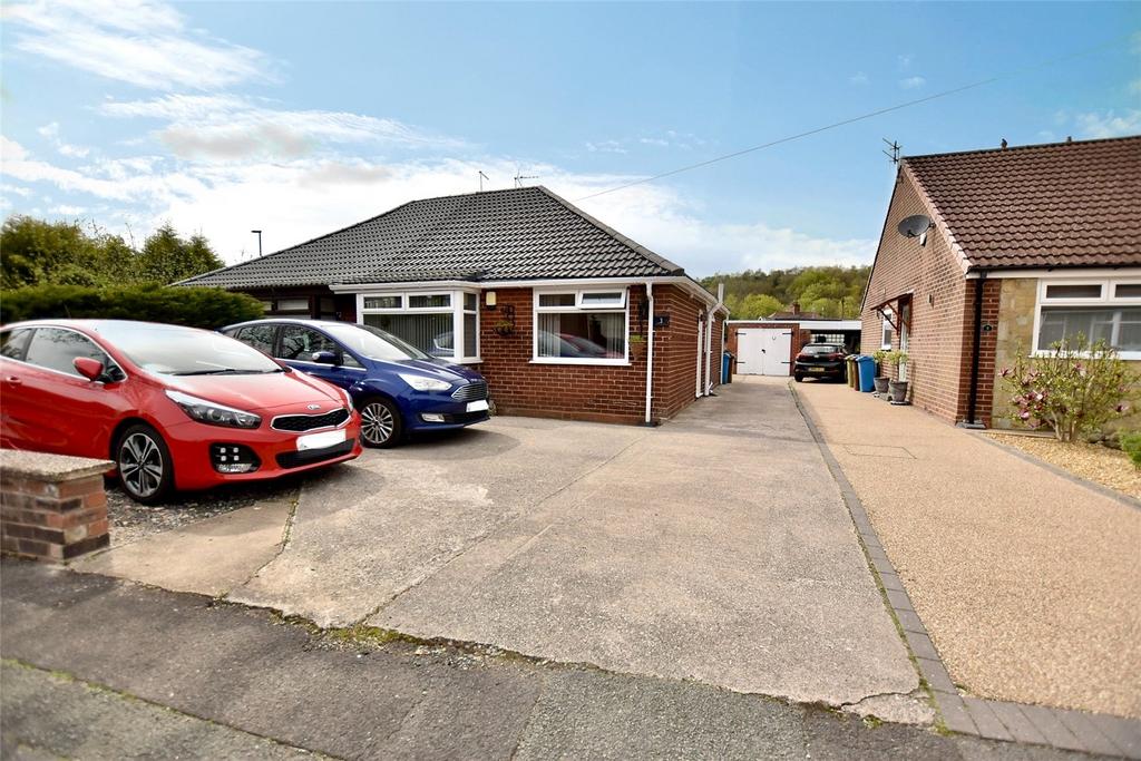 Dingle Avenue, Shaw, Oldham, Greater... 2 bed semidetached bungalow