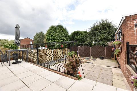 3 Dingle Avenue, Shaw, Oldham, OL2 8DD