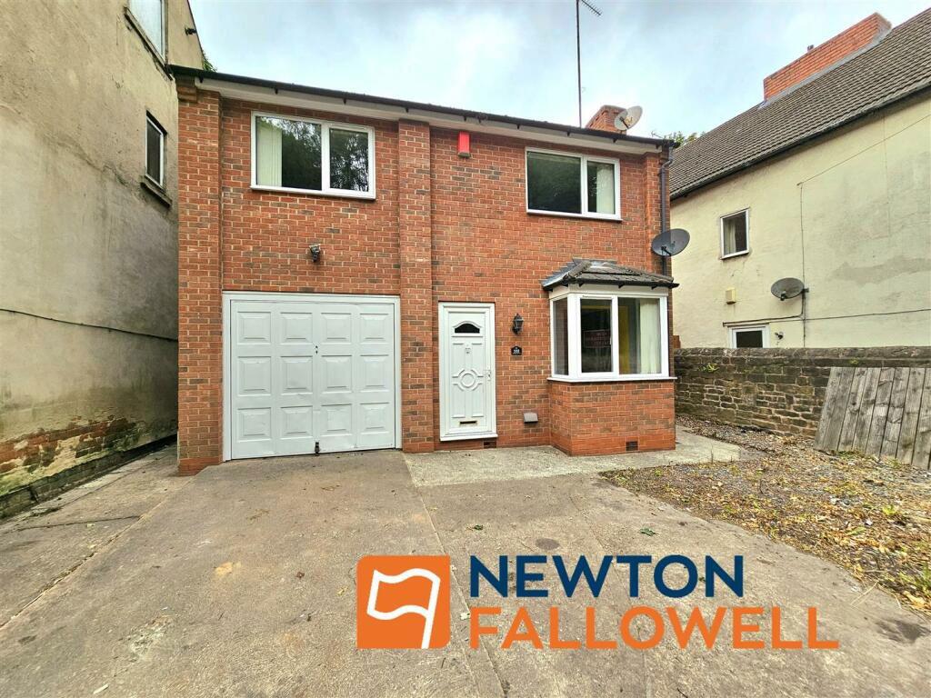 Chesterfield Road North, Pleasley, Nottinghamshire, NG19 7SS 3 bed