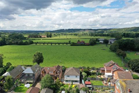 3 bedroom detached house for sale, Mapledurham Drive, Purley on Thames, Reading, Berkshire, RG8