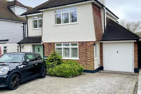 4 bedroom detached house for sale, Buxton Avenue, Leigh-on-Sea, Essex, SS9