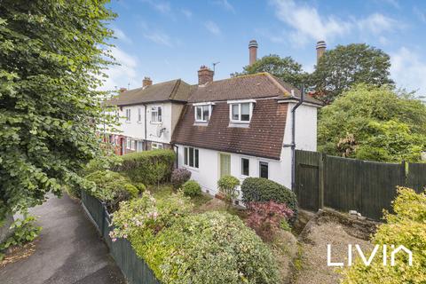 2 Gurney Crescent, Croydon, CR0 3JR