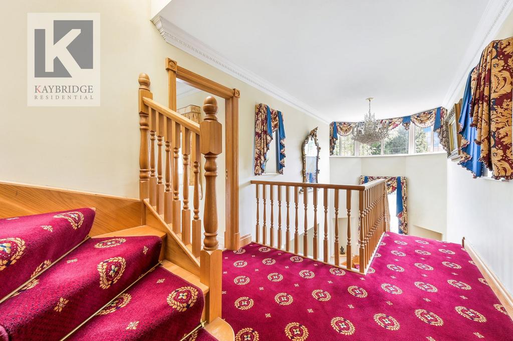 Latymer, South Cheam, private road, family...