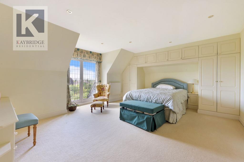 Latymer, South Cheam, private road, family...