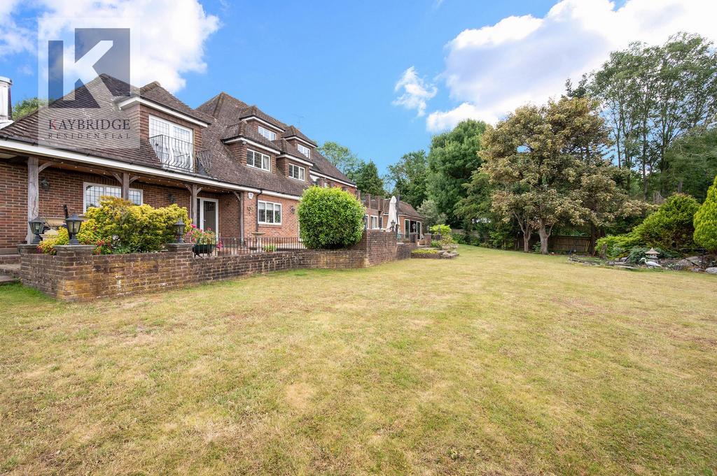 Latymer, South Cheam, private road, family...