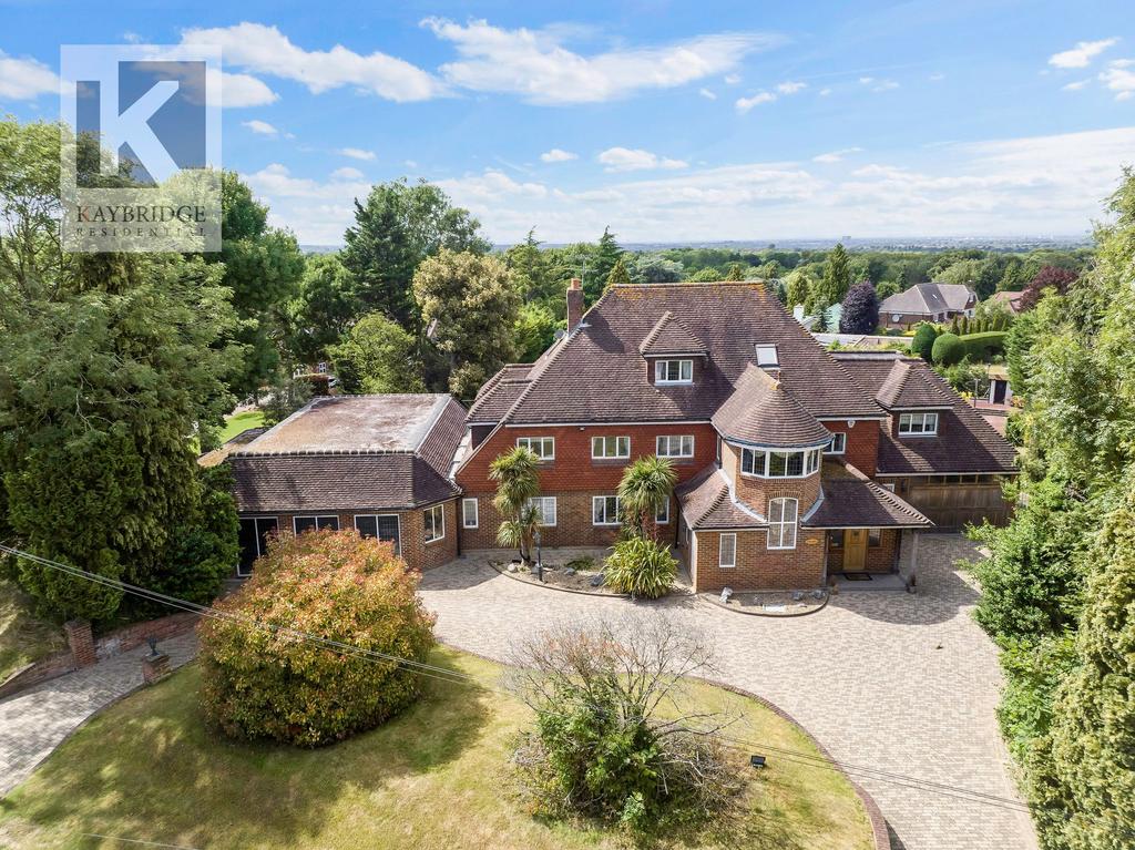 Latymer, South Cheam, private road, family...