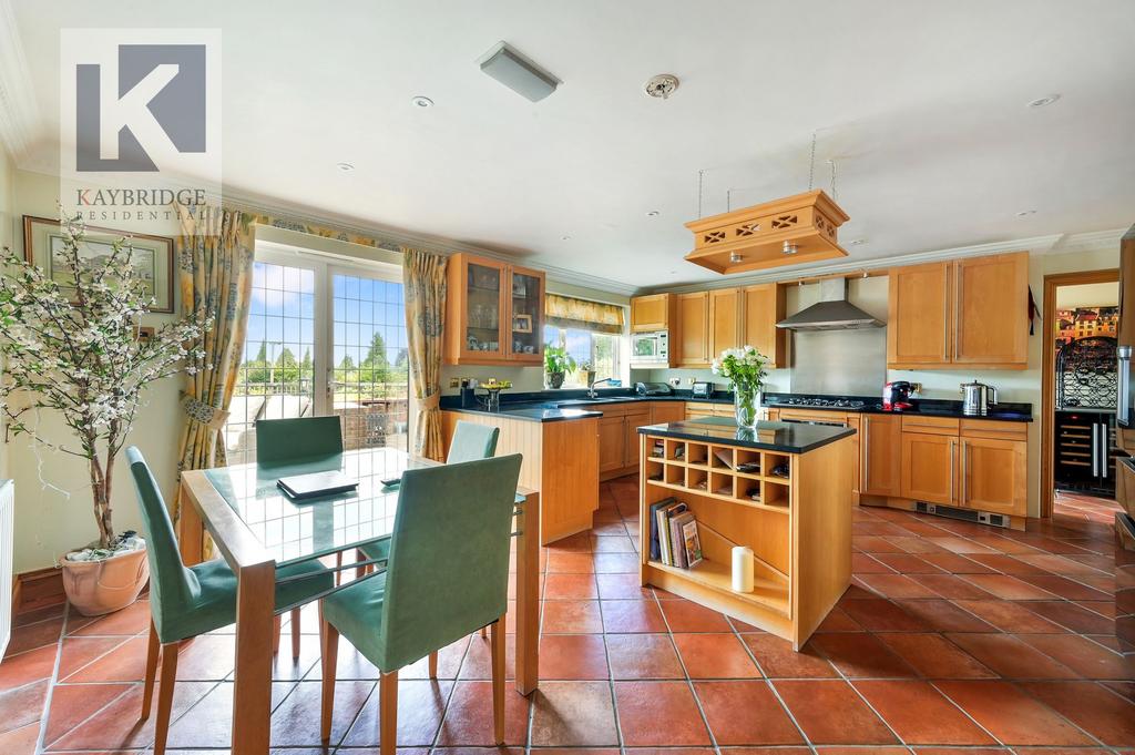 Latymer, South Cheam, private road, family...