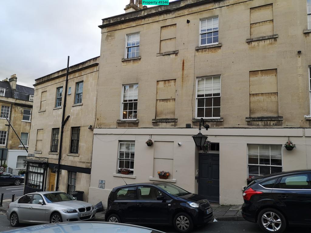 Flat 4, 35 Thomas Street, Bath, BA1 Studio £895 pcm (£207 pw)