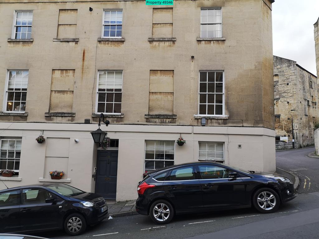 Flat 4, 35 Thomas Street, Bath, BA1 Studio £895 pcm (£207 pw)