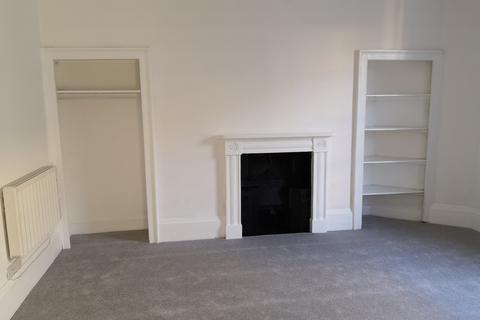 Studio to rent, Flat 4, 35 Thomas Street, Bath, BA1