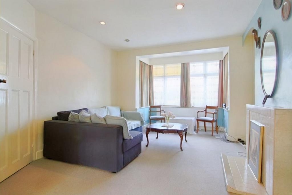 The Dene, Wembley, HA9 3 bed semidetached house £2,500 pcm (£577 pw)